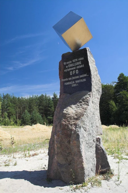 emilcin ufo monument